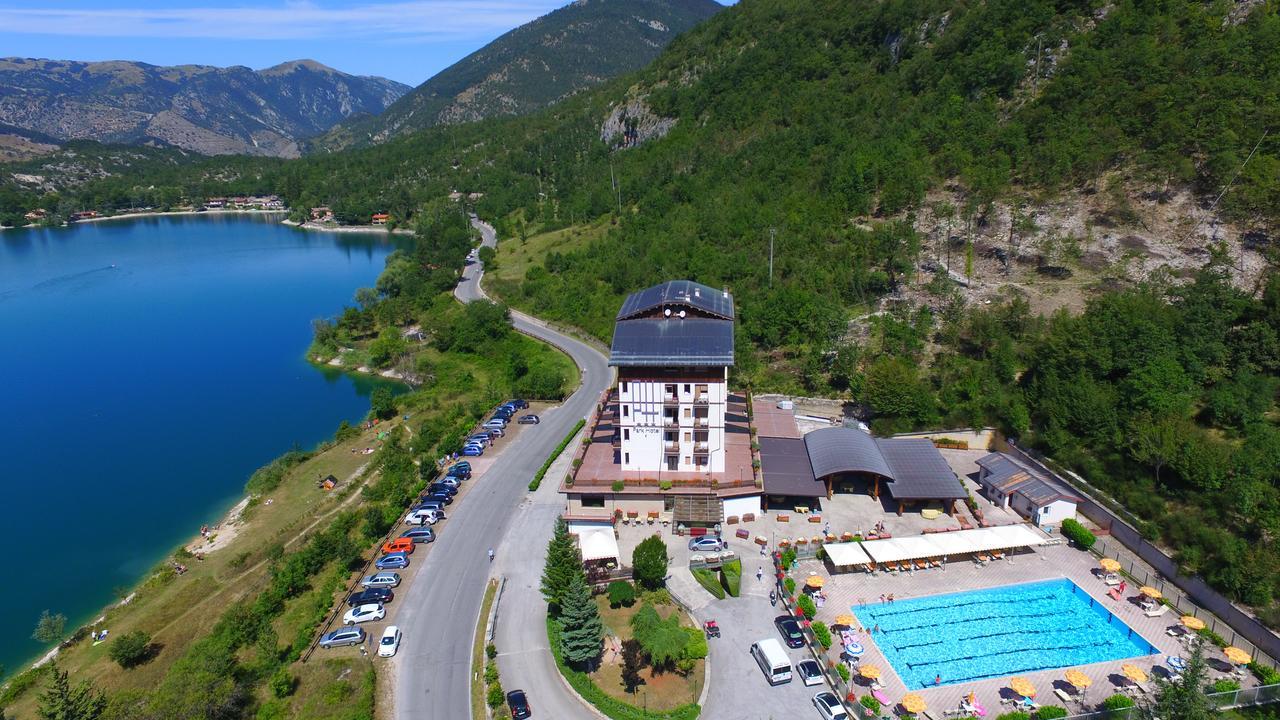 Park Hotel Scanno Exterior photo